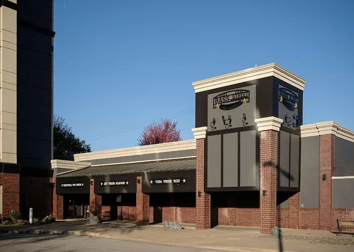 Jacuzzi hotel: Wyndham Moline On John Deere Commons